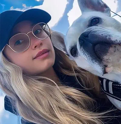Natalie Viscuso with her dog